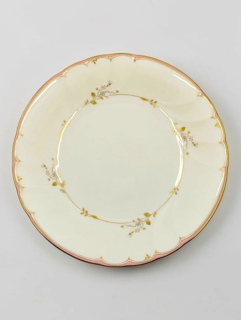 Mikasa Monticello Pattern Cream Coupe Soup Bowl Gold Accent Pink Rim Floral Vine